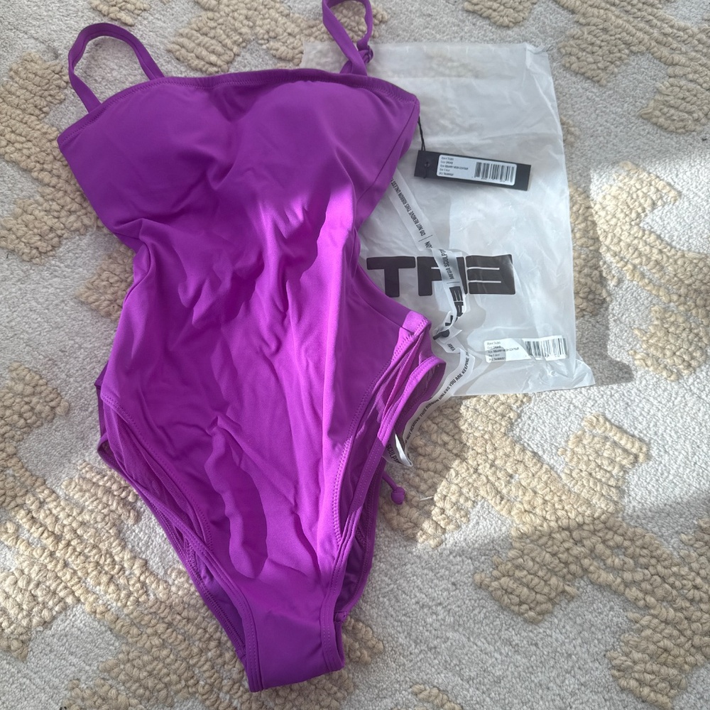 $180 MSRP TA3 SMALL XLong torso squares mesh contour - Picture 3 of 5